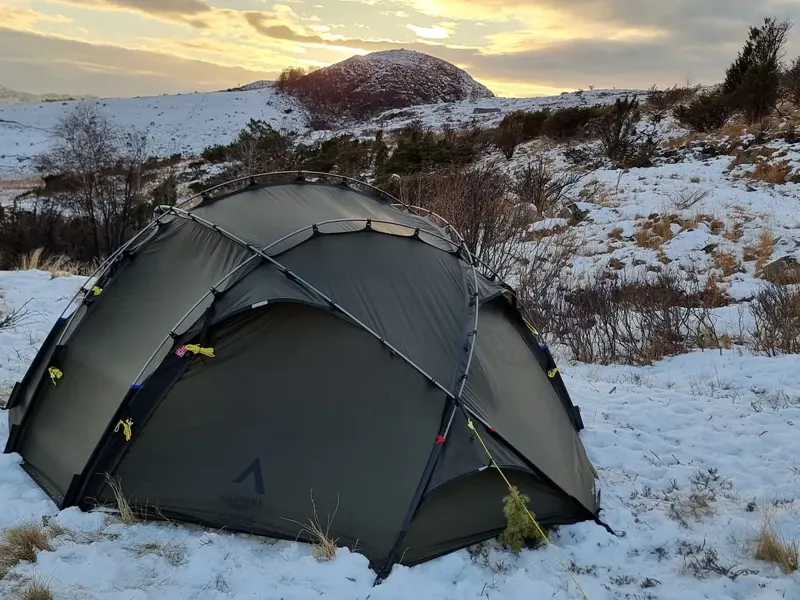 Nortent Vern 2 Silnylon 4S Tent with Footprint in Army Green