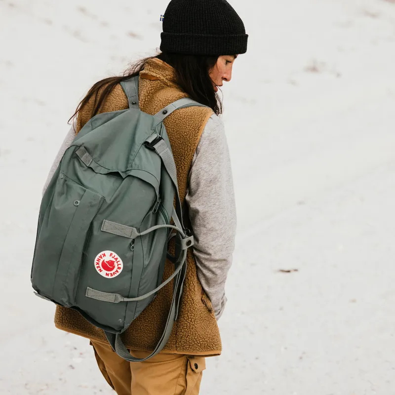 Fjallraven Kanken Weekender in Black-7