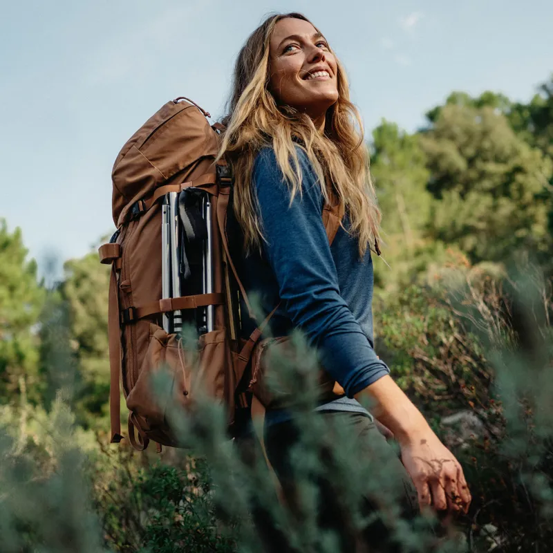 Fjallraven Abisko Sun Hoodie Womens in Ultramarine-13