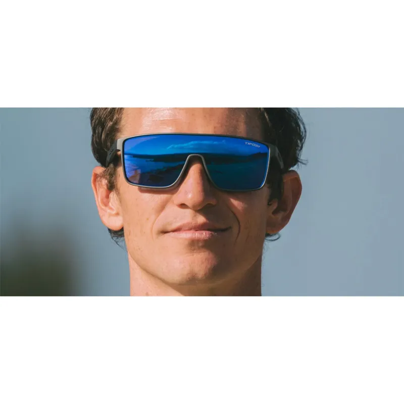 Tifosi Sanctum Sunglasses in Matte Gunmetal-6